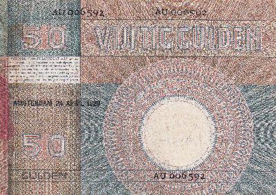 Beschrijving achterzijde: BRUIN